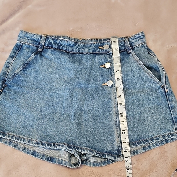Zara Blue Denim Shorts Size M - Picture 7 of 7